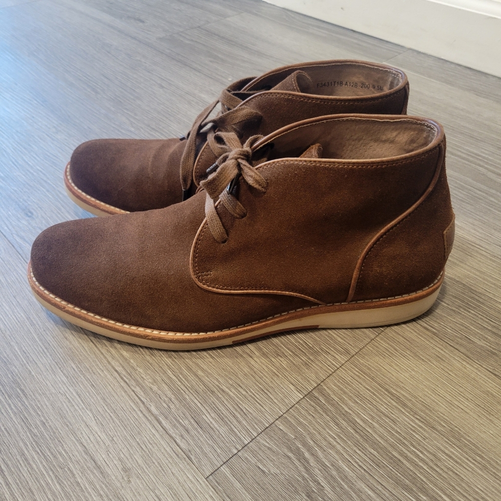 John Varvatos USA Men's Brooklyn Chukka Suede Boots Size 9.5